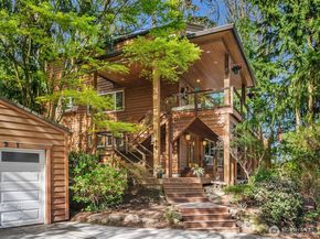5021 E Mercer Way, Mercer Island WA 98040