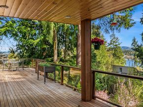 5021 E Mercer Way, Mercer Island WA 98040