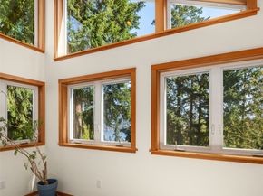 5021 E Mercer Way, Mercer Island WA 98040