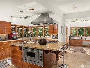 3103 Mount Rainier Drive S, Seattle WA 98144