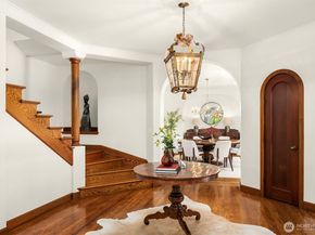 3103 Mount Rainier Drive S, Seattle WA 98144
