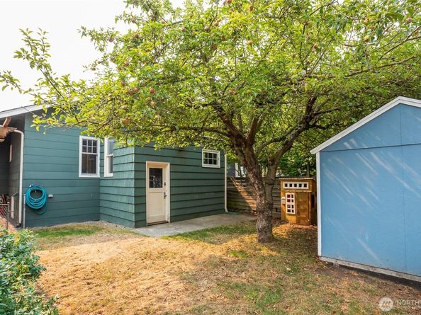 154 NE 52nd Street, Seattle WA 98105