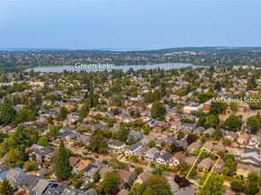 154 NE 52nd Street, Seattle WA 98105