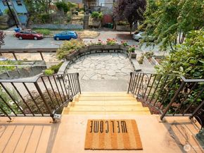 154 NE 52nd Street, Seattle WA 98105