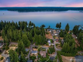 10125 Ogle Road NE, Poulsbo WA 98370