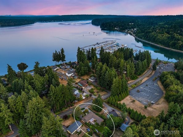 10125 Ogle Road NE, Poulsbo WA 98370