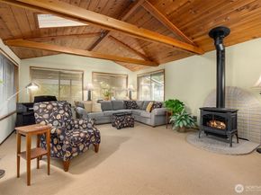 10125 Ogle Road NE, Poulsbo WA 98370