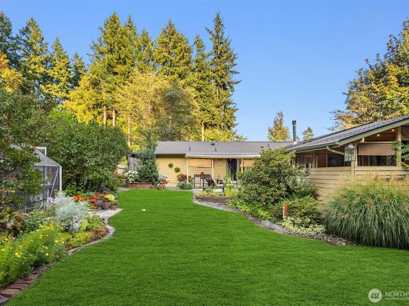 10125 Ogle Road NE, Poulsbo WA 98370