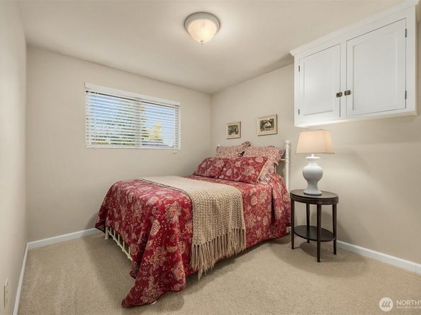 10125 Ogle Road NE, Poulsbo WA 98370