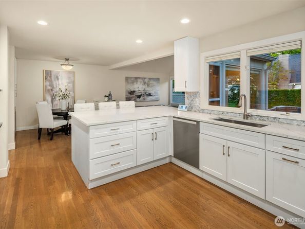 1778 Bellevue Way NE, Bellevue WA 98004