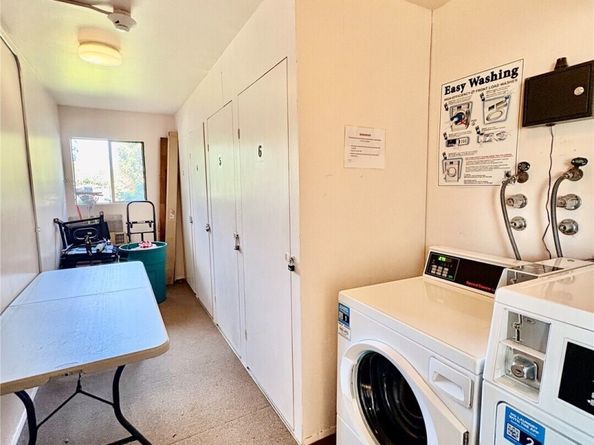 2550 Thorndyke Avenue W 205, Seattle WA 98199