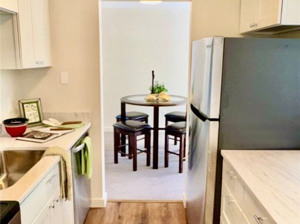 2550 Thorndyke Avenue W 205, Seattle WA 98199