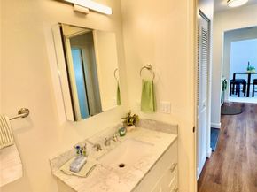 2550 Thorndyke Avenue W 205, Seattle WA 98199