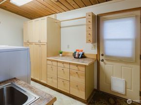 1046 Puget Drive SE, Port Orchard WA 98366