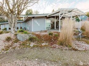 1046 Puget Drive SE, Port Orchard WA 98366