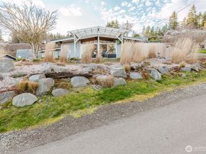 1046 Puget Drive SE, Port Orchard WA 98366