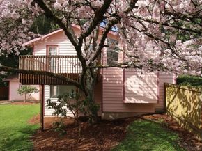 8129 NE 131st Street, Kirkland WA 98034