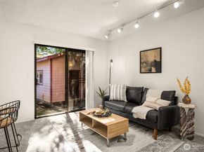 8129 NE 131st Street, Kirkland WA 98034