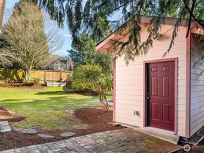 8129 NE 131st Street, Kirkland WA 98034