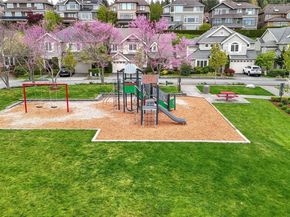 1511 25th Avenue NE, Issaquah WA 98029