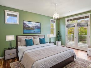 1511 25th Avenue NE, Issaquah WA 98029