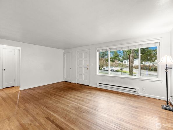 11469 37th Avenue SW, Seattle WA 98146