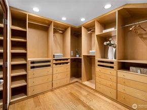 18 Holly Lane, Mercer Island WA 98040