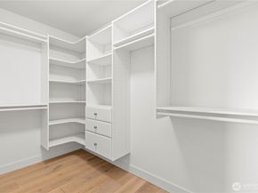 2558 30th Avenue W, Seattle WA 98199