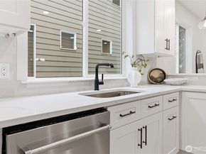 9202 18th Avenue W, Everett WA 98204