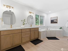 9202 18th Avenue W, Everett WA 98204