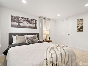 4110 W J Street, Bremerton WA 98312