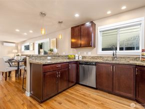 932 N 96th Street, Seattle WA 98103