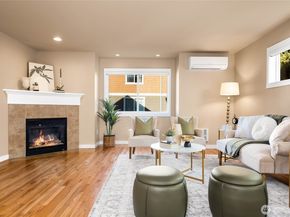 932 N 96th Street, Seattle WA 98103