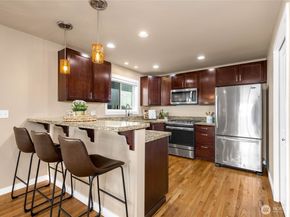 932 N 96th Street, Seattle WA 98103