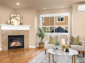 932 N 96th Street, Seattle WA 98103