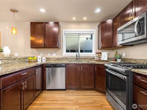 932 N 96th Street, Seattle WA 98103