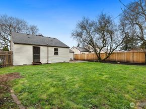 9444 26th Avenue SW, Seattle WA 98106