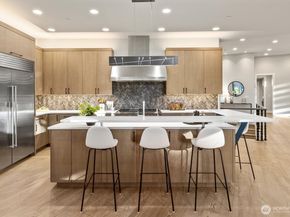 18858 NE 49th Place, Sammamish WA 98074