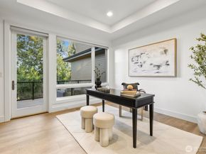 18858 NE 49th Place, Sammamish WA 98074