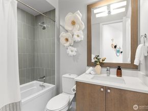 18858 NE 49th Place, Sammamish WA 98074