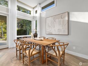 18858 NE 49th Place, Sammamish WA 98074