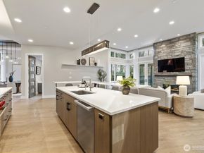 18858 NE 49th Place, Sammamish WA 98074