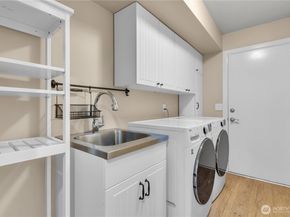 16038 SE 127Th Place, Renton WA 98059