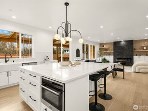 2411 SW 346th Street, Federal Way WA 98023