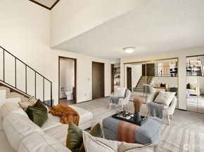 26301 Woodland Way S, Kent WA 98030