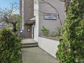 2219 14th Avenue W 304, Seattle WA 98119
