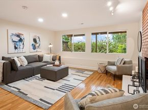 17603 NE 30th Place, Redmond WA 98052