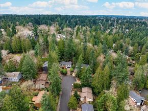 17603 NE 30th Place, Redmond WA 98052