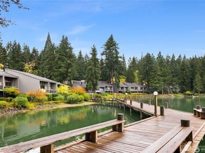 6236 NE 137th Place 229, Redmond WA 98052