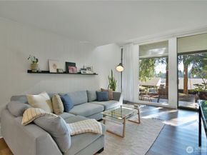 6236 NE 137th Place 229, Redmond WA 98052